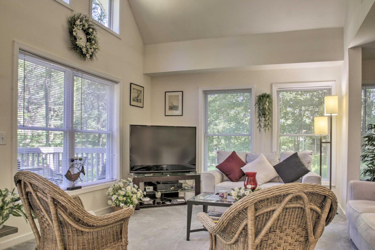 Spacious Home With Deck, Grill And Delaware River View Callicoon Luaran gambar