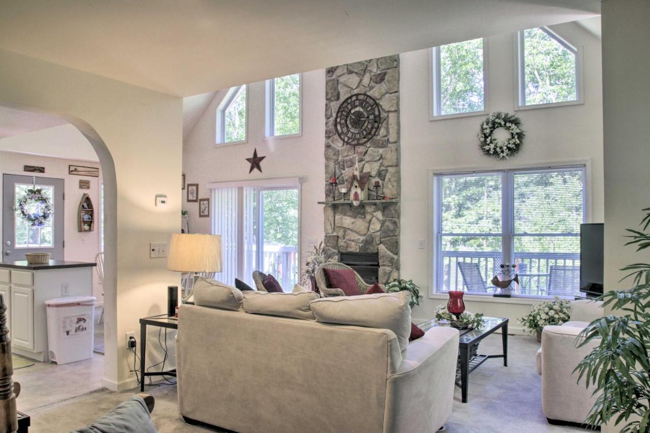 Spacious Home With Deck, Grill And Delaware River View Callicoon Luaran gambar
